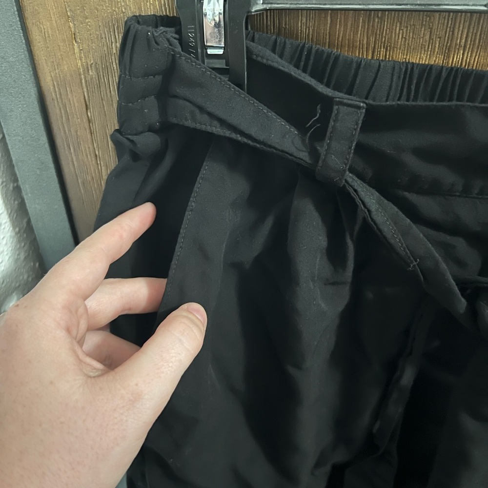 Splendid Shorts - Picture 2 of 5